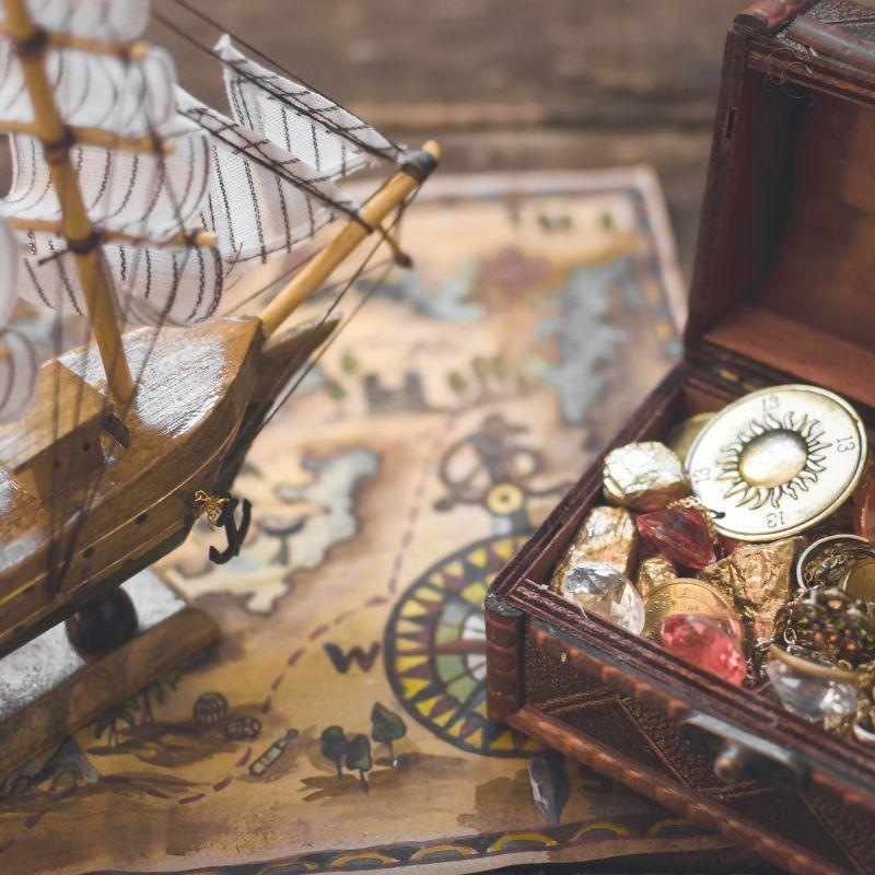 Pirate chest and ship